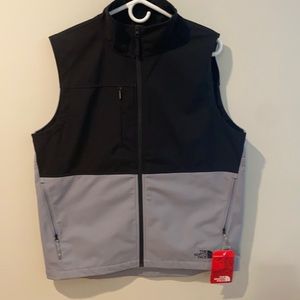 North Face castle rock vest sample